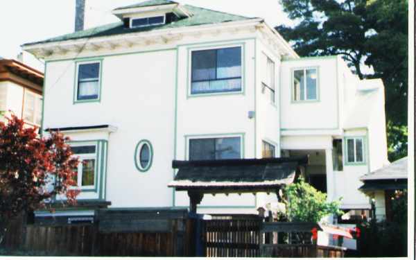 334 Newton Ave in Oakland, CA - Building Photo - Building Photo