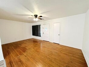 907 Royal St in Forney, TX - Building Photo - Building Photo