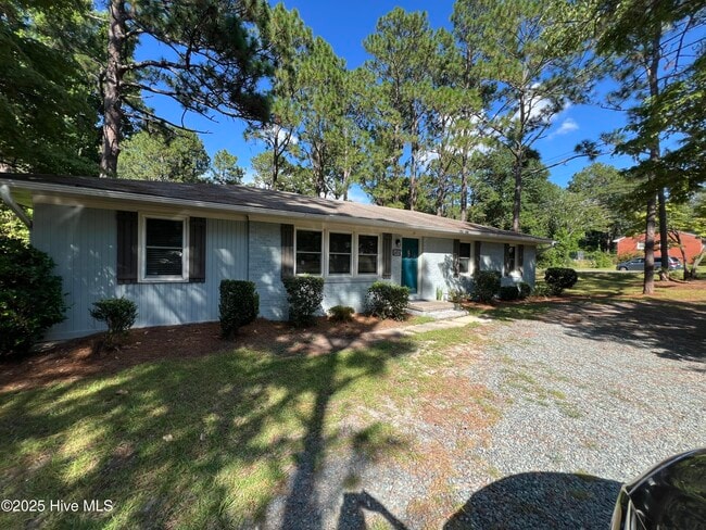 505 W Maine Ave in Southern Pines, NC - Building Photo - Building Photo