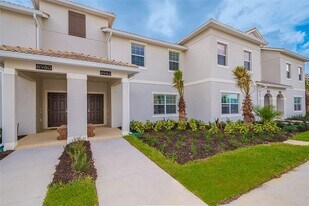 8982 Stinger Dr in Four Corners, FL - Building Photo