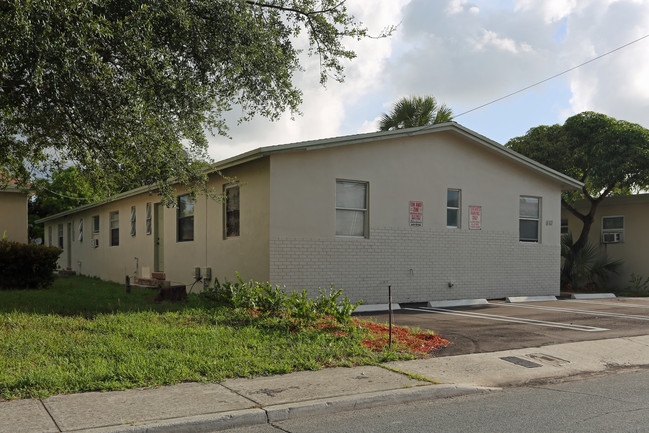 817 2nd St in West Palm Beach, FL - Building Photo - Building Photo