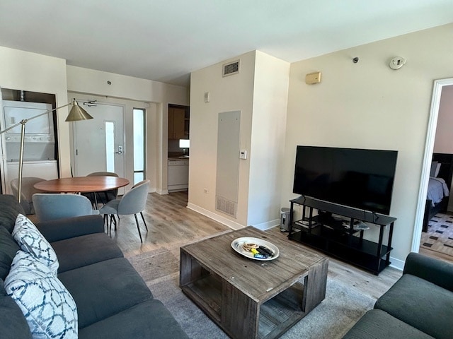 property at 425 W Beech St