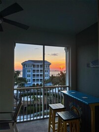 379 Aruba Cir in Bradenton, FL - Foto de edificio - Building Photo