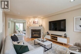 84 Spooner Crescent in Cambridge, ON - Building Photo - Building Photo