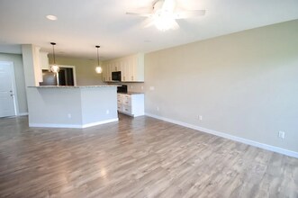 3811 McBroom Chapel Rd, Unit B in Cookeville, TN - Foto de edificio - Building Photo