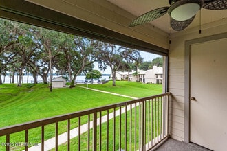 222 Hiawatha Ct in East Palatka, FL - Building Photo - Building Photo