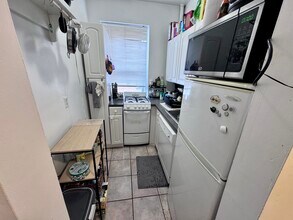 51 Park Dr, Unit 12 in Boston, MA - Building Photo - Building Photo