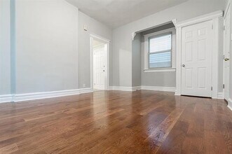 222 Grant Ave in Jersey City, NJ - Building Photo - Building Photo