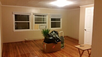 414 Perrin St in Ypsilanti, MI - Building Photo - Building Photo