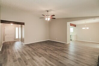 528 Blue Cedar Ct in Riverdale, GA - Building Photo - Building Photo