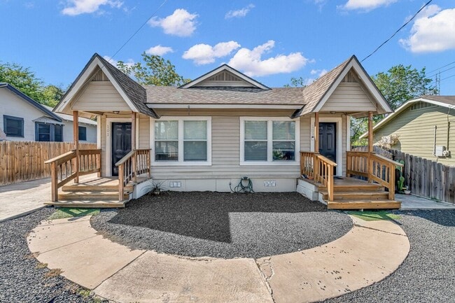 property at 312 Arlington Ct