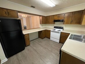 254 Highland Park Dr in Athens, GA - Building Photo - Building Photo