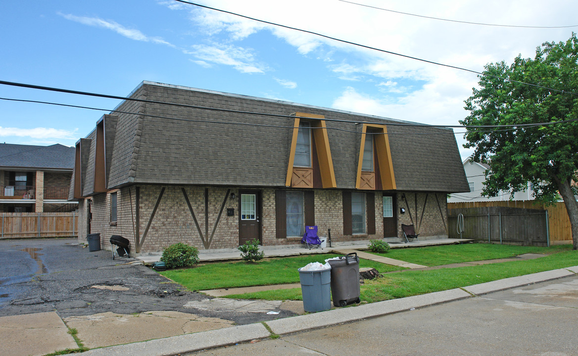 3720 Stefano St in Metairie, LA - Building Photo