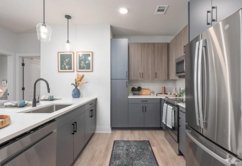 1400 Laurel Crossing Pkwy NE in Buford, GA - Foto de edificio