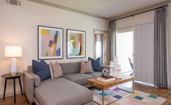 10777 Richmond Ave. Photo