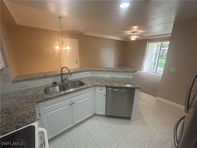 3944 Pomodoro Cir in Cape Coral, FL - Building Photo - Building Photo