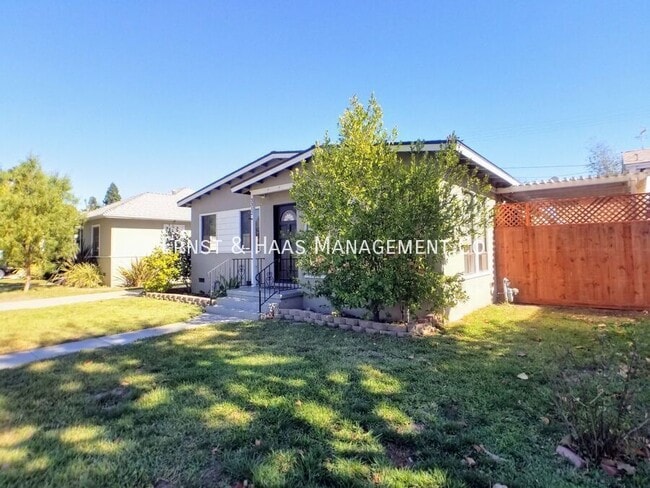 3312 San Anseline Ave in Long Beach, CA - Building Photo - Building Photo