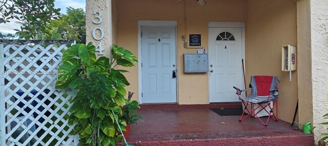 property at 304 SW 20th St