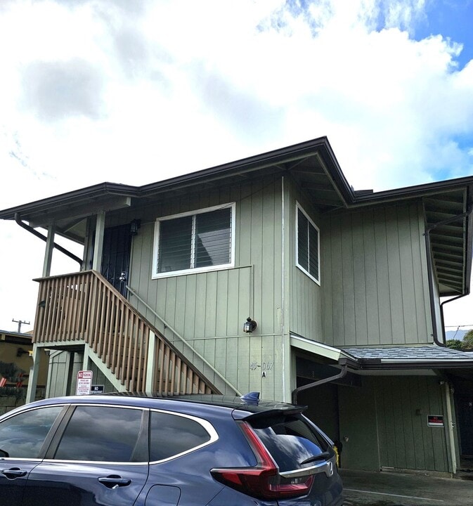 45-136-67 Waikalua Rd in Kaneohe, HI - Building Photo