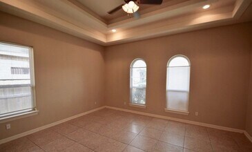 1919 W Ventura Dr in Pharr, TX - Foto de edificio - Building Photo