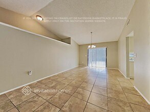 494 Still Meadows Cir W in Palm Harbor, FL - Building Photo - Building Photo