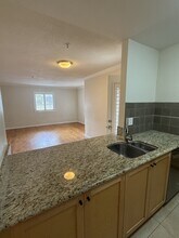 3550 Lebon Dr in San Diego, CA - Building Photo - Building Photo