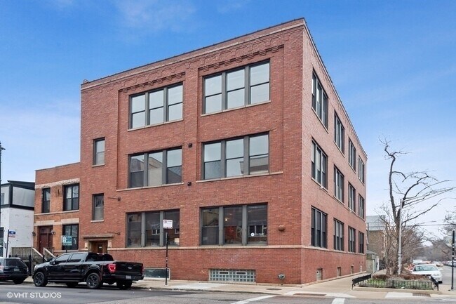 property at 1834 W North Ave