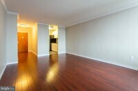 604 S Washington Square photo'