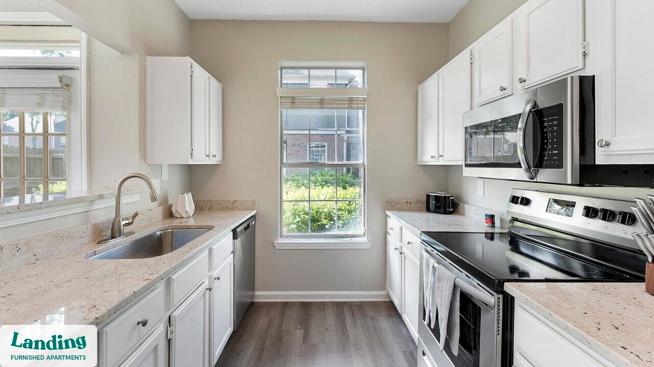 6220 Springhill Dr in Greenbelt, MD - Building Photo