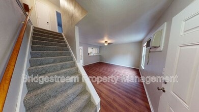 237 Gilbert Ave in Fairborn, OH - Building Photo - Building Photo