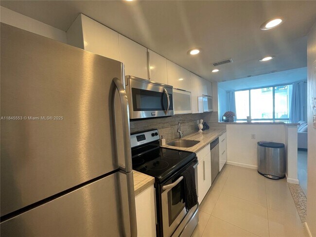 property at 1000 West Ave