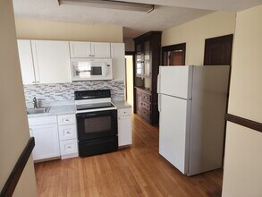 156-1 6th St, Unit 156 Sixth St Apt 1 in Scotia, NY - Building Photo - Building Photo