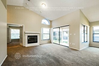 1018 Henson Ct in Oviedo, FL - Foto de edificio - Building Photo