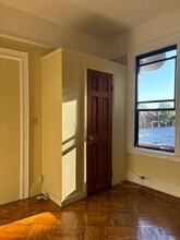 129 Sunnyside Ave in Brooklyn, NY - Building Photo - Building Photo