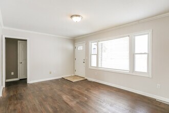 10509 E 65 Terrace in Raytown, MO - Building Photo - Building Photo