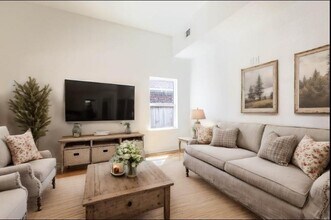 408 Armstrong St-Unit -B in Houston, TX - Building Photo - Building Photo