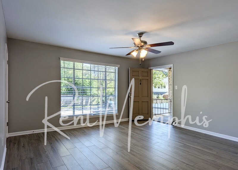 358 E Pkwy N in Memphis, TN - Building Photo