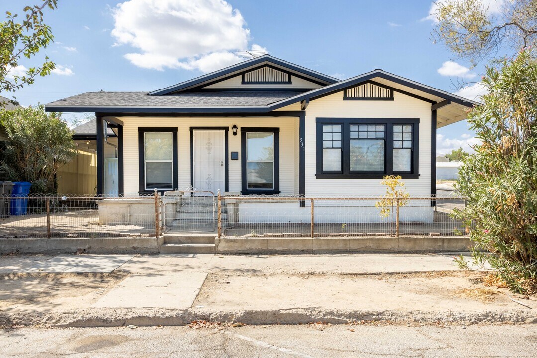 331 San Emidio St in Taft, CA - Building Photo