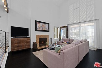 20 1/2 Northstar St in Marina Del Rey, CA - Building Photo - Building Photo