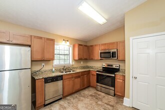 1255 Bishop's Ln in Lawrenceville, GA - Building Photo - Building Photo
