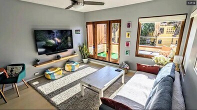 3206 Manhattan Ave in Manhattan Beach, CA - Building Photo - Building Photo