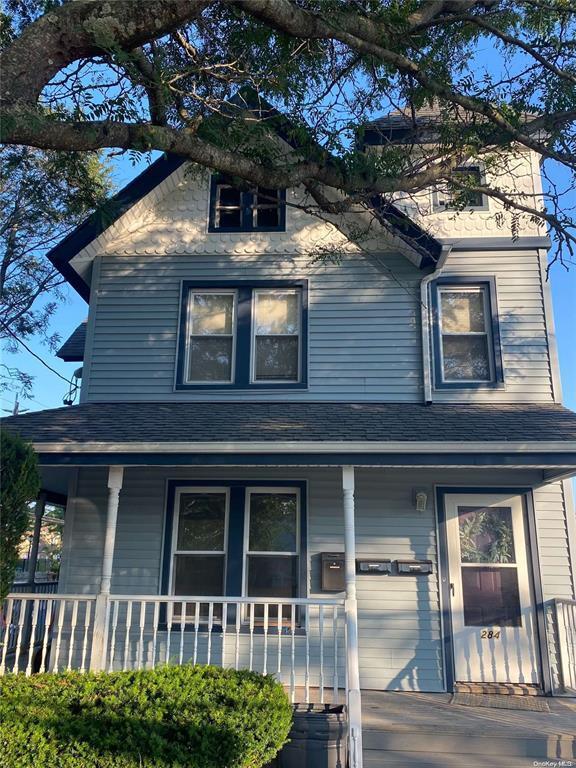property at 284 Rocklyn Ave