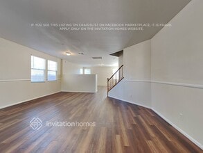 4923 Charlo Dr in Las Vegas, NV - Foto de edificio - Building Photo