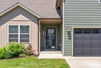 3040 Core Dr in Clarksville, TN - Building Photo - Building Photo