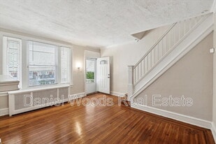 6227 Addison St in Philadelphia, PA - Building Photo