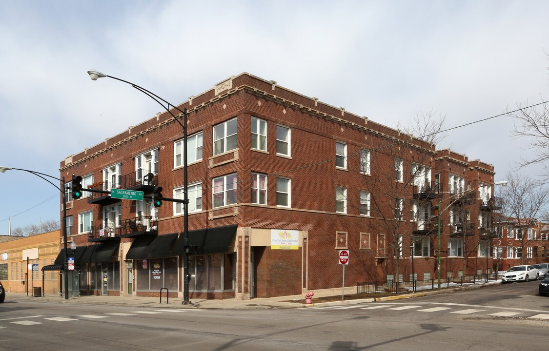 3000-3004 W Montrose Ave in Chicago, IL - Building Photo