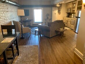 223 S Grand, Unit 203 in Monroe, LA - Building Photo - Building Photo