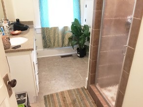 1326 Maple Ave SW in Roanoke, VA - Foto de edificio - Building Photo