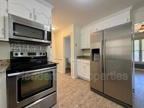 2407 Wildburne Ct in Charlotte, NC - Building Photo - Building Photo