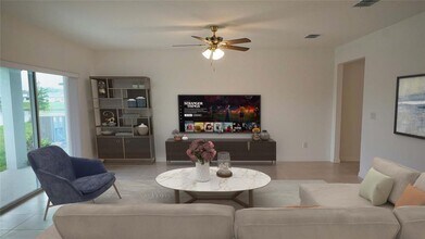 20926 Drake Elm Dr in Land O Lakes, FL - Building Photo - Building Photo